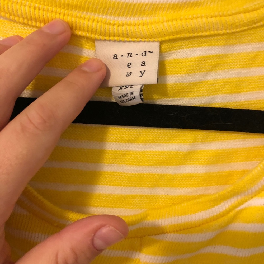 Yellow striped top - Picture 2 of 3